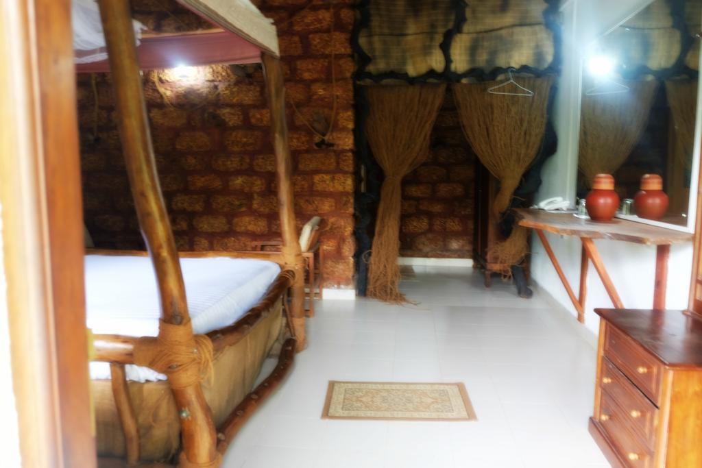 Sapphire Holiday Resort Ratnapura Bagian luar foto